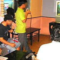 Pháp luật - Thảm án trong đêm vì tranh nhau hát bằng... dao