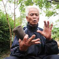 Tin tức trong ngày - Thăm làng săn thú “thời nguyên thủy” ở xứ Quảng