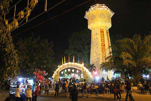 Cả nước rộn ràng trước thềm năm mới - 24