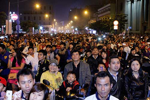 Pháo hoa rực sáng, xuân đã về trên khắp mọi miền - 12