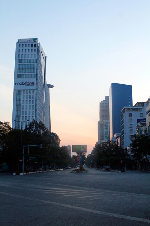 Một Sài Gòn vắng lặng sáng đầu năm - 10