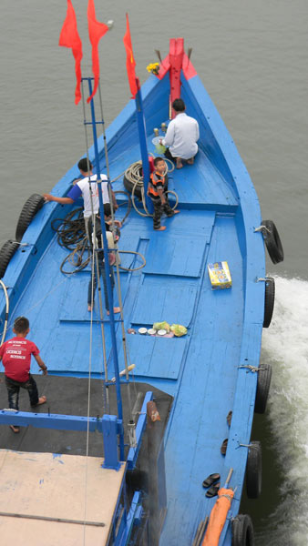 Ngư dân Hoàng Sa, Trường Sa xuất hành đầu năm - 6