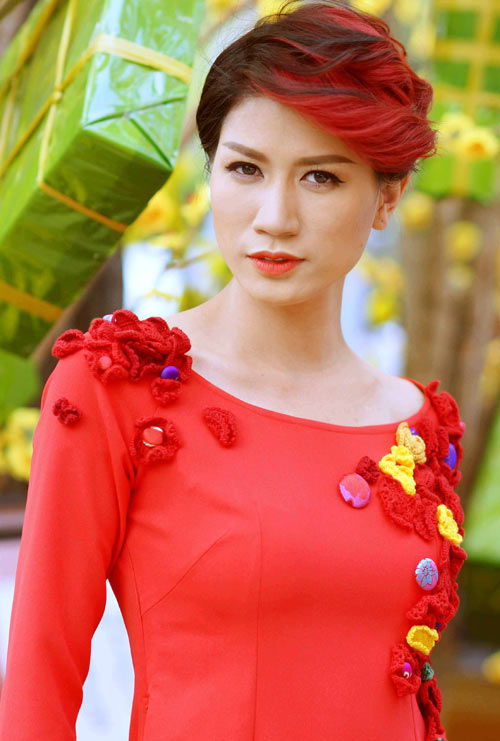 Trang Trần rực rỡ dạo phố đầu năm - 14