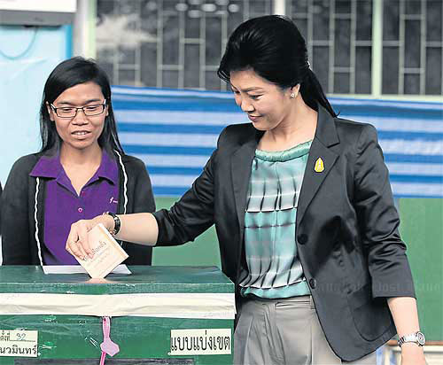 Thủ tướng Thái Lan bỏ phiếu nhầm - 1