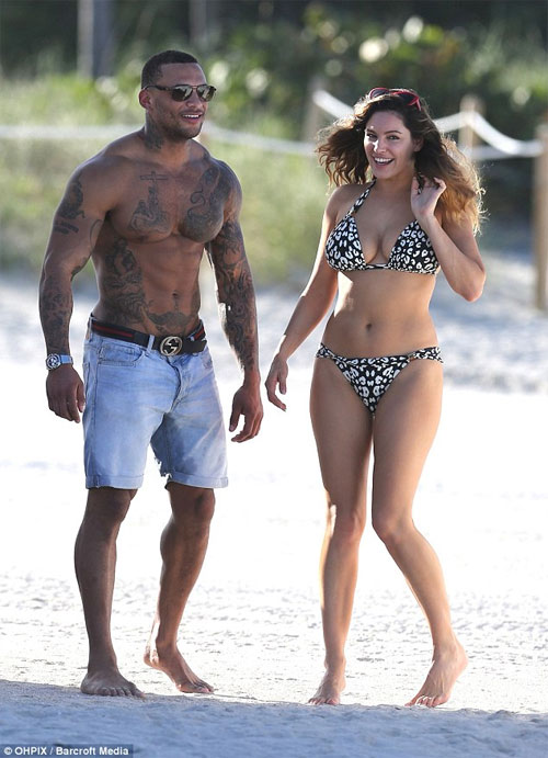 Váy áo trong veo vẫn mê hoặc sao thế giới - 11