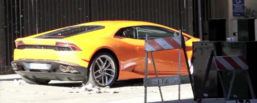 Lamborghini huracan đánh võng tại mỹ