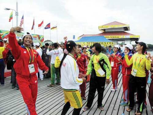 SEA Games: Nét đẹp “hội làng” - 2