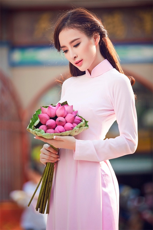 Hot Girl Xinh Lung Linh Trong Bộ Ảnh Tết