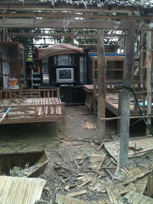 Không đòi được nợ, dỡ nhà hàng xóm - 3