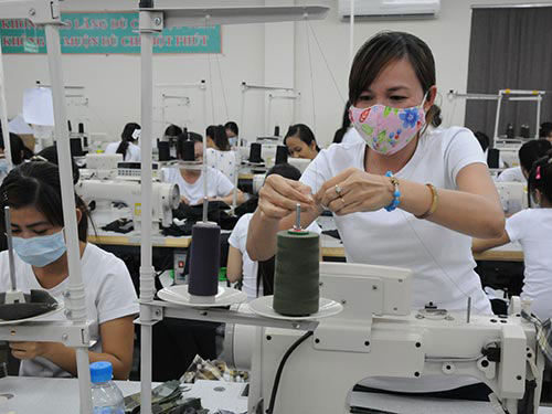Nhộn nhịp xuất khẩu đầu năm - 1