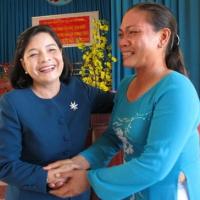 Tin tức trong ngày - Cháy tàu: Chủ tịch nước khen 2 gia đình cứu người