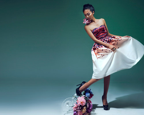 Mẫu Việt gợi cảm cùng làn da nâu bóng - 11