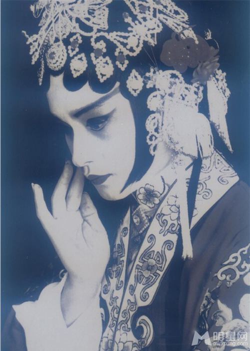 Những vai chuyển giới ấn tượng trên màn ảnh - 2