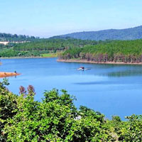 Tin tức trong ngày - Họp lớp đầu năm, hai thanh niên mất tích