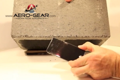 Video: Thử độ bền màn hình iPhone 6 bằng bê tông - 1