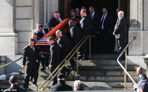 Đám tang buồn vĩnh biệt Seymour Hoffman - 4