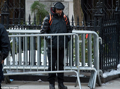 Đám tang buồn vĩnh biệt Seymour Hoffman - 13