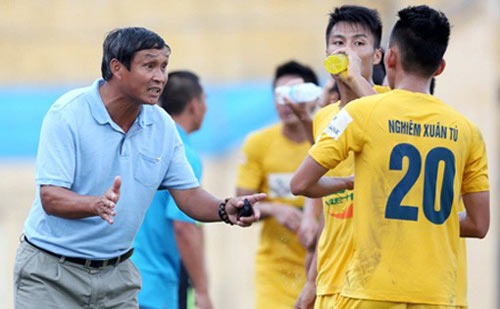 V4 V-League 2014: Khai vị đầu xuân - 1