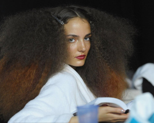 Khi chân dài nhưng óc không ngắn! - 3