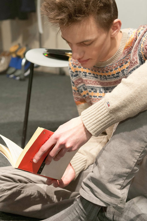 Khi chân dài nhưng óc không ngắn! - 8