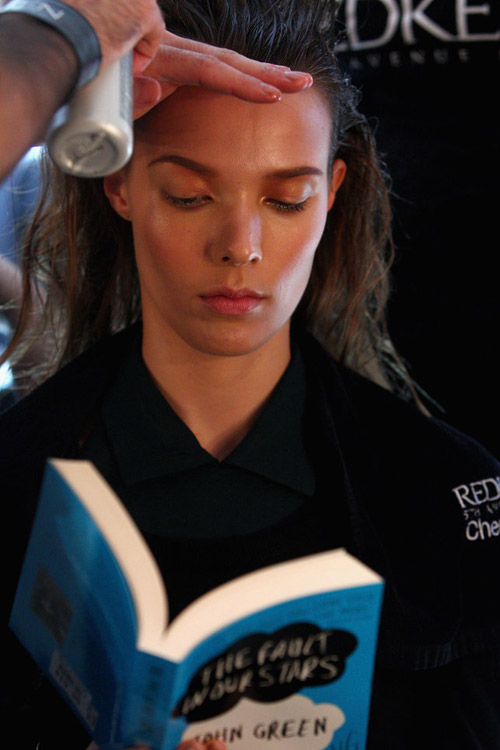 Khi chân dài nhưng óc không ngắn! - 5