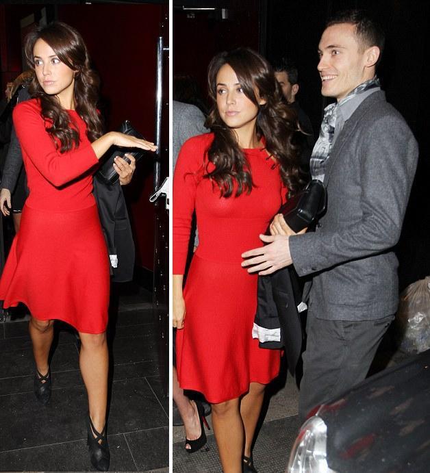 15 minh tinh hút hồn cầu thủ đào hoa - 8