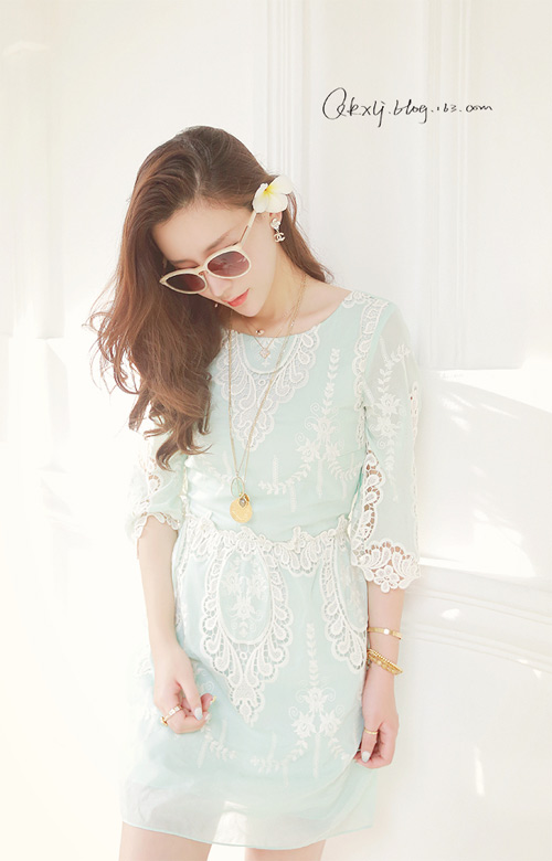 Cặp sinh đôi 31 tuổi mặc đẹp nhất Trung Quốc - 12