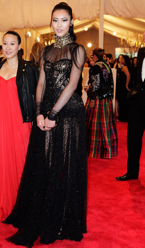 Tuyệt tác của tạo hóa "nung nóng" thảm đỏ - 14