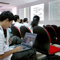 Tài chính - Bất động sản - Theo gót vàng, chứng khoán "gặp Thần Tài"