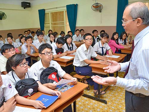 Không nhất thiết tiến sĩ phải đúng ngành - 1