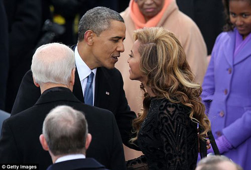 Rộ tin đồn ca sỹ Beyonce yêu T.T Obama - 1