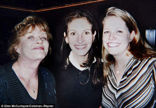 Em gái Julia Roberts qua đời do sốc thuốc - 1