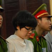 Pháp luật - Đề nghị xử siêu lừa Huyền Như tội tham ô