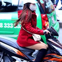 Thời trang công sở - Phái đẹp Hà thành gợi cảm bất chấp giá rét