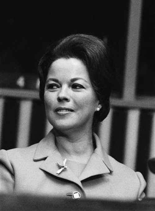 Cuộc đời huyền thoại Shirley Temple qua ảnh - 11