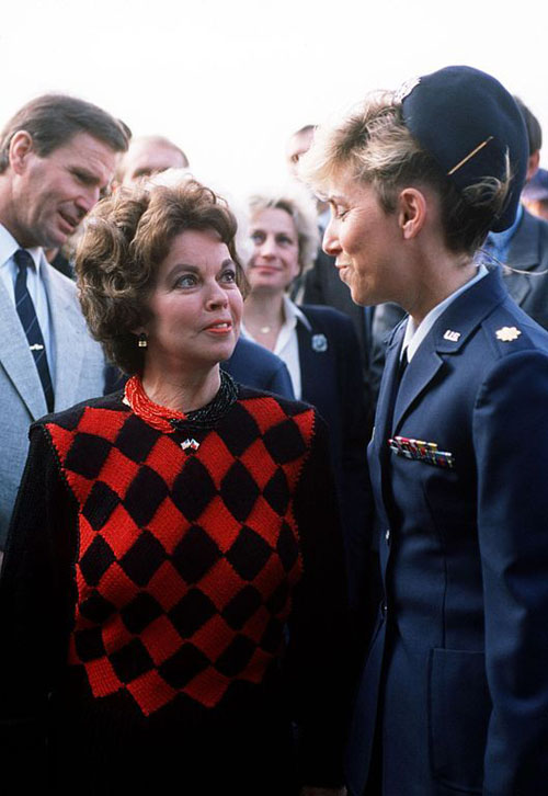 Cuộc đời huyền thoại Shirley Temple qua ảnh - 18