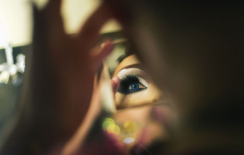 Ca sỹ đồng tính Nga trang điểm rất lành nghề - 6