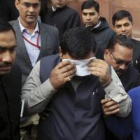 Tin tức trong ngày - Ấn Độ: Nghị sĩ dùng hơi cay "xử nhau" ở Quốc hội