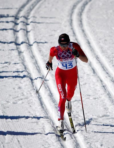 Nứt xương chân vẫn giành HCV trượt tuyết băng đồng 10km - 1