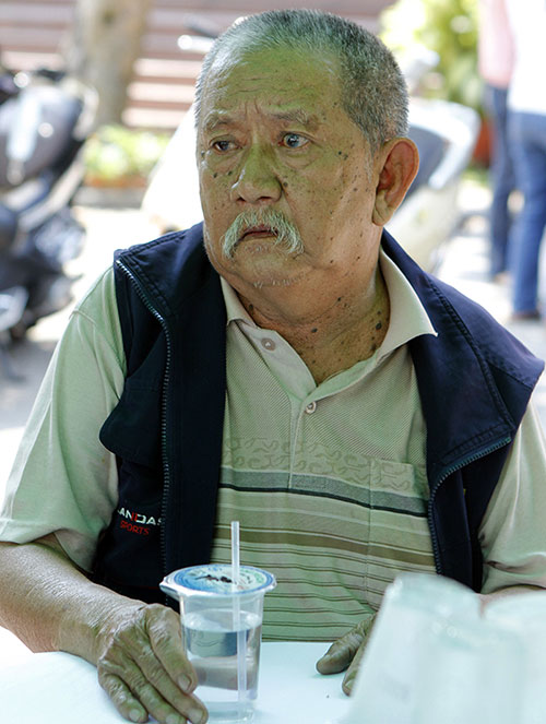 Nghệ sỹ Việt đến viếng cha ĐD Quang Dũng - 9