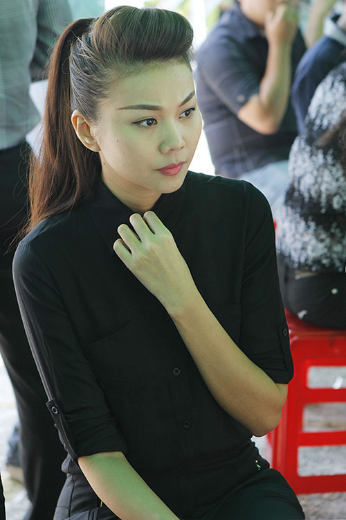 Nghệ sỹ Việt đến viếng cha ĐD Quang Dũng - 6