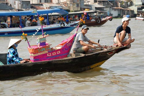 Lễ Tống phong trên dòng Hậu Giang - 2