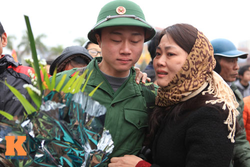 Giây phút xúc động của tân binh ngày nhập ngũ - 14