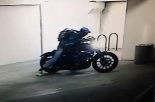 Video: Trộm Harley-Davidson trong vài phút - 1