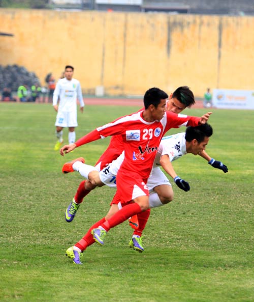 Bóng hồng Tây đến Hàng Đẫy cổ vũ Hải Phòng - 7