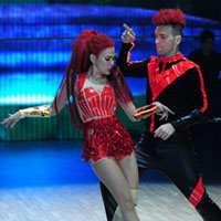 Sao ngoại-sao nội - Thu Thủy lột xác sôi động với hip hop