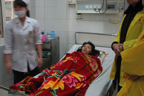 Vụ ngạt khí than: 2 vợ chồng đã hồi phục - 1