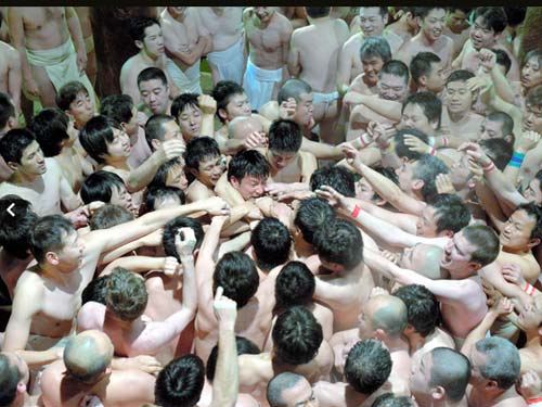 Nhật: 9.000 người đóng khố dự Lễ hội khỏa thân - 1