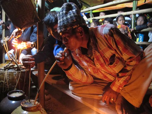 Tự do tình tự trong lễ hội đập trống ở Quảng Bình - 6