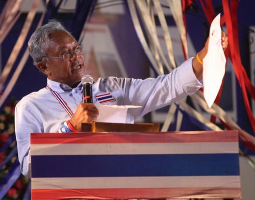 Ông Suthep thách bà Yingluck quay lại văn phòng - 2